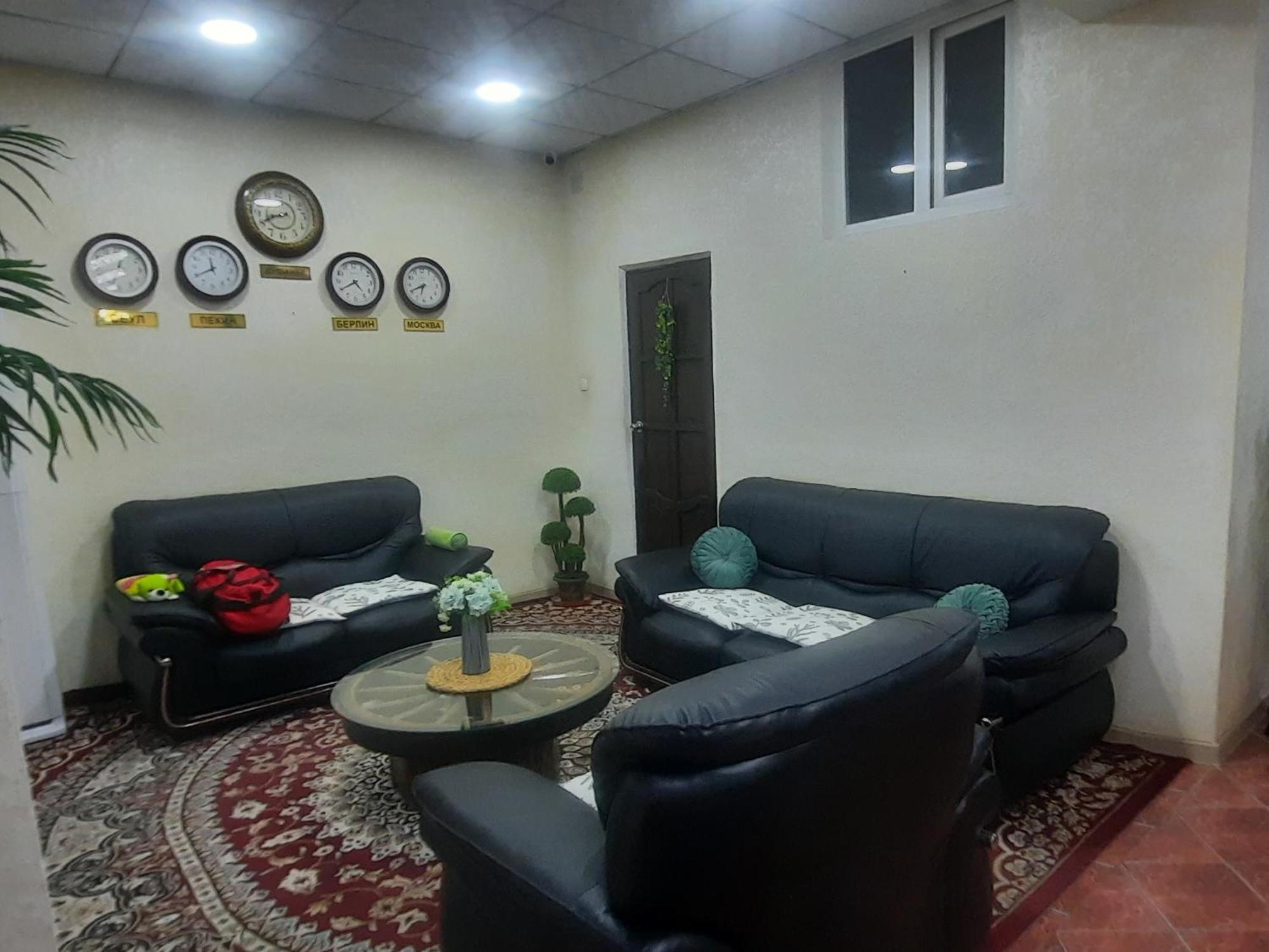 Хотел Хесон Khujand Room photo